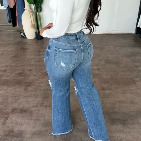 Jeff High Rise Dad Jeans (Medium) - Picture 2 of 5